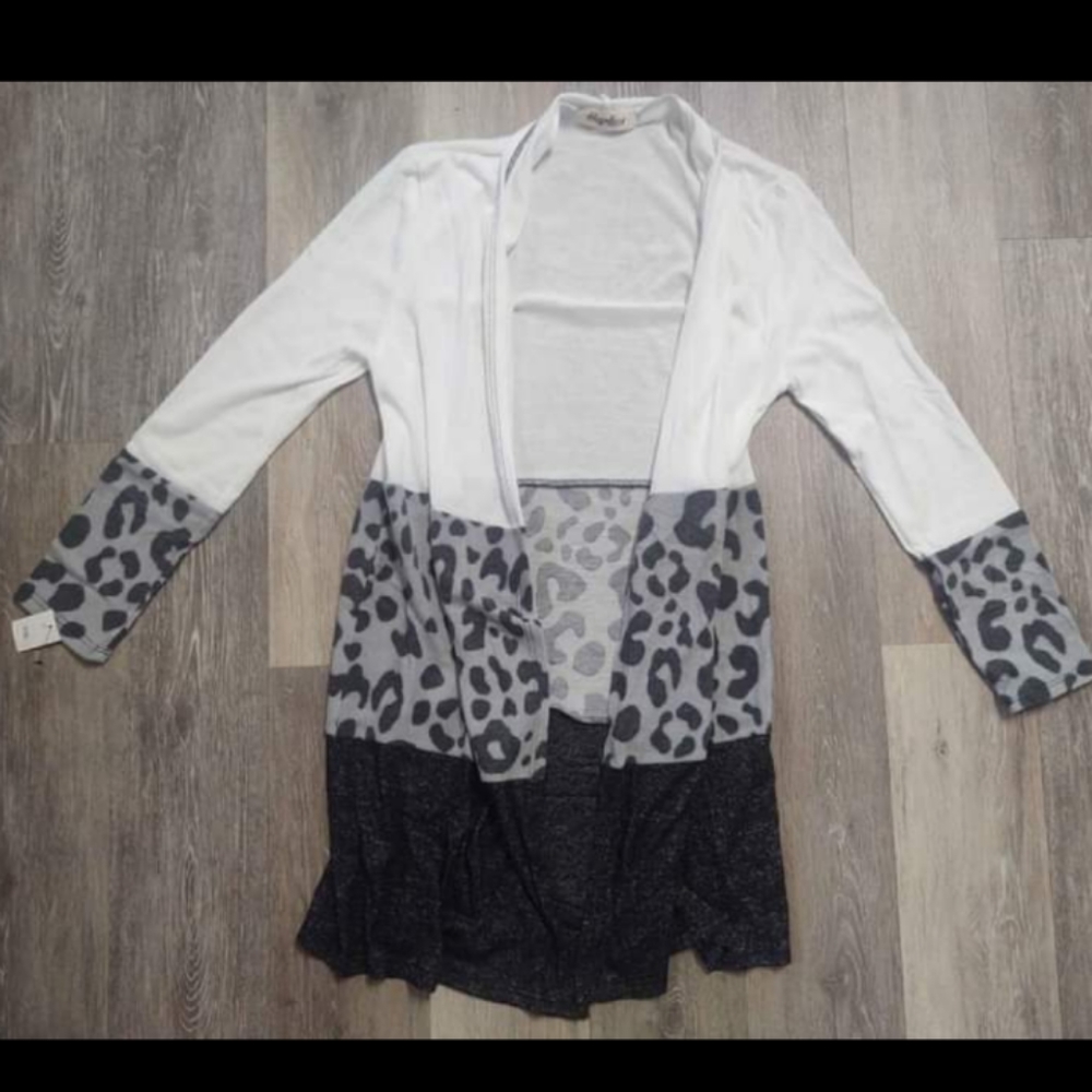 Long Sleeve Duster ~ Size medium